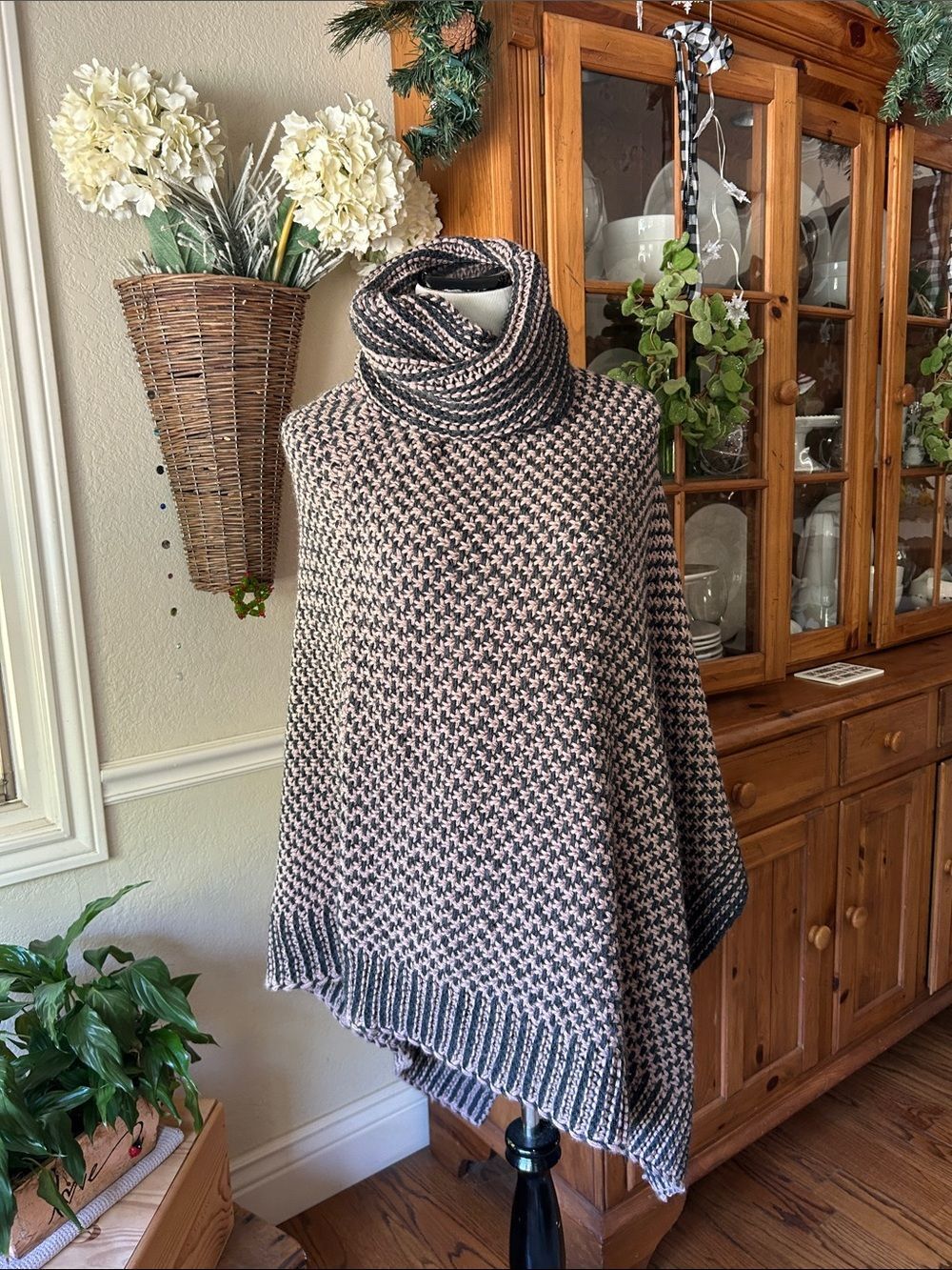 New Cocogio Wool Blend Turtleneck Knit Poncho Made in 🇮🇹 Italy